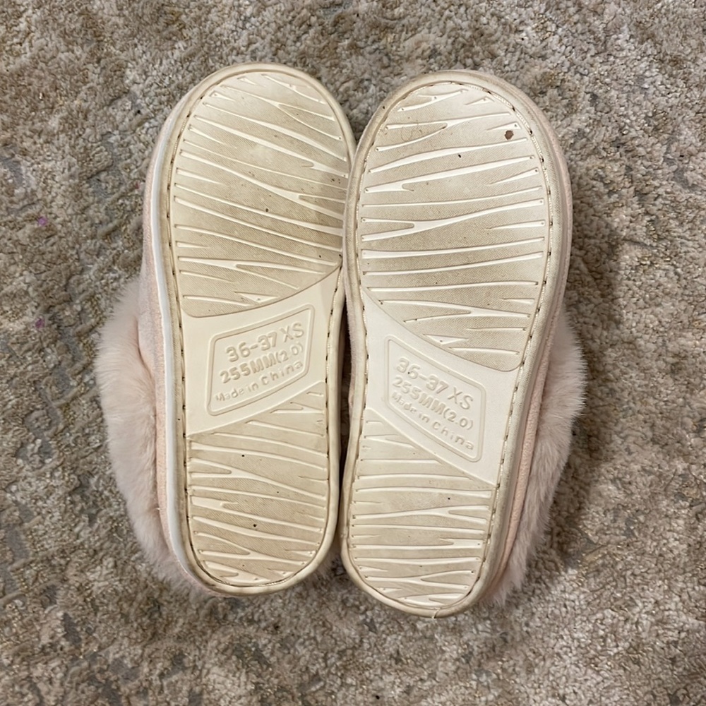 Slippers size 36-37 XS - Picture 3 of 3